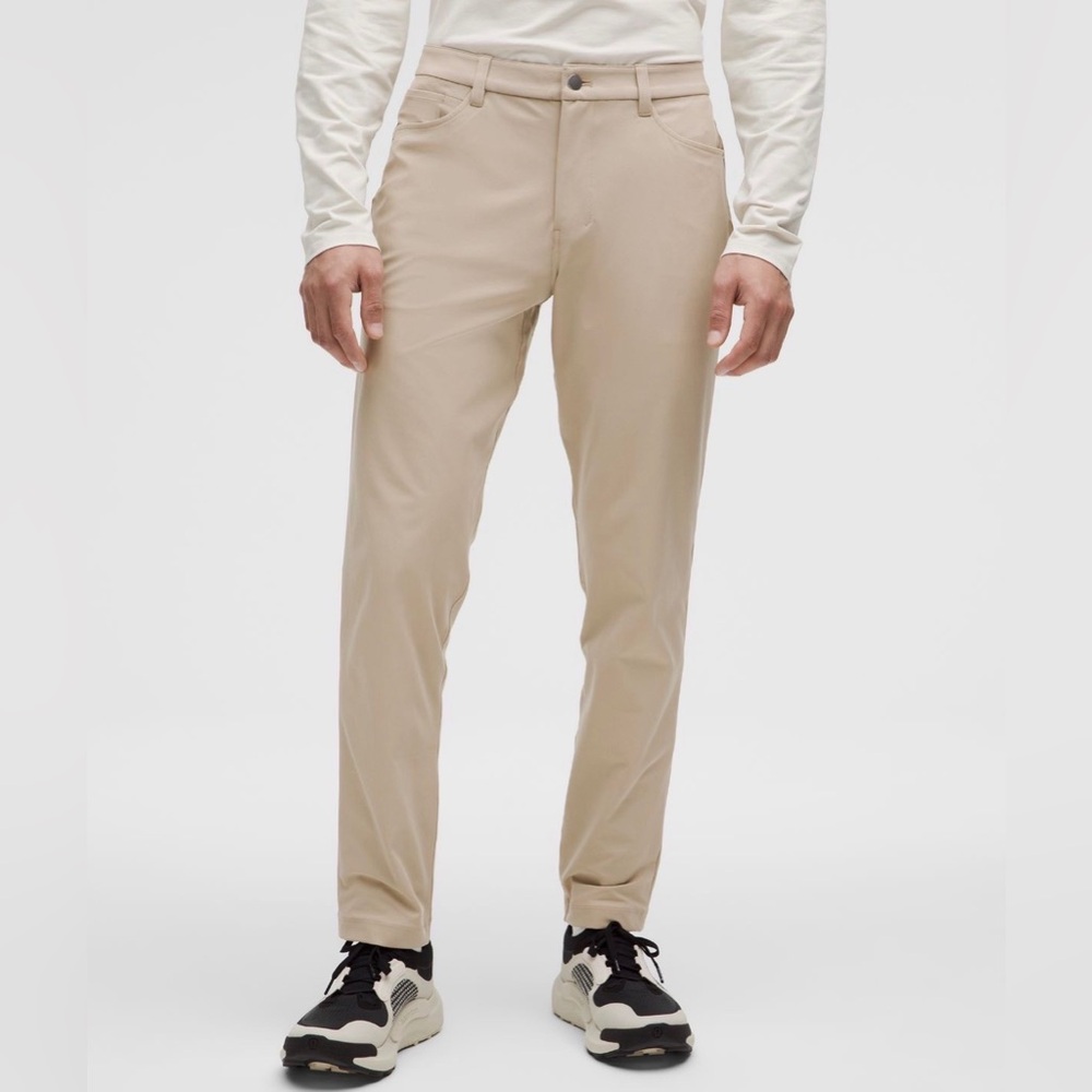 NWT Lululemon ABC Slim-Fit 5-
Pocket Pant 31W/32L Warpstreme